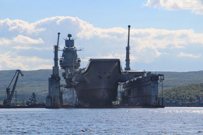 Плавдок для "Кузнецова" успеют построить лишь после окончания ремонта крейсера