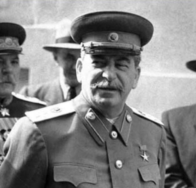 Сколько зарабатывал Сталин? Сколько зарабатывал Сталин?