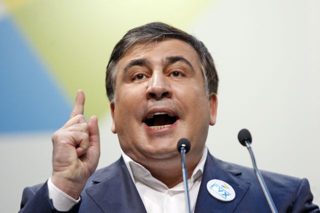 Саакашвили спешит покинуть Украину со словами "у вас все получится"