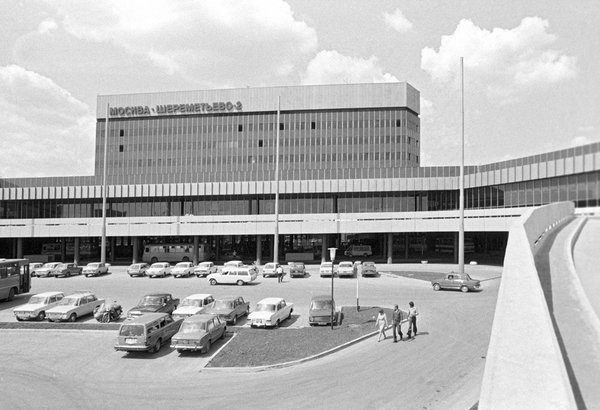 Терминал Шереметьево-2. Неизвестный автор,  1980 – 1982 год, Московская обл., аэропорт Шереметьево, из архива Александры Якушевой.