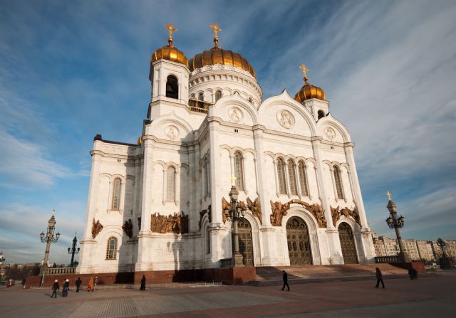 Православные верующие отмечают Прощеное воскресение