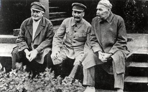 Сталина ненавидят сионисты, либералы и власовцы Сталина ненавидят сионисты, либералы и власовцы