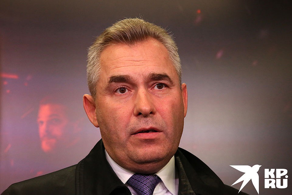 В детских домах оседают миллиарды, а до приемных семей доходят копейки