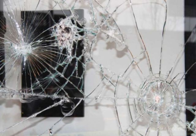 В Польше бьющий витрины вандал попал под машину