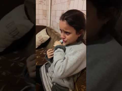 Девочка со слезами на глазах захотела вернуться в Советский Союз: Там колбаса и мороженное настоящее