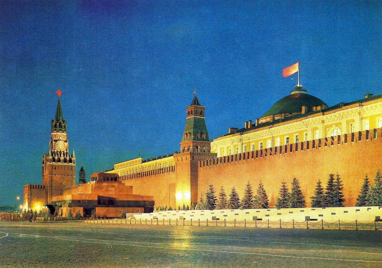 ZAVODFOTO / История городов России в фотографиях: Москва в 1985 году ZAVODFOTO / История городов России в фотографиях: Москва в 1985 году