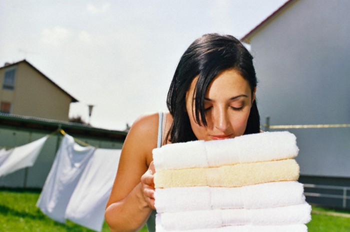 What to do if the towels began to smell damp: a folk method