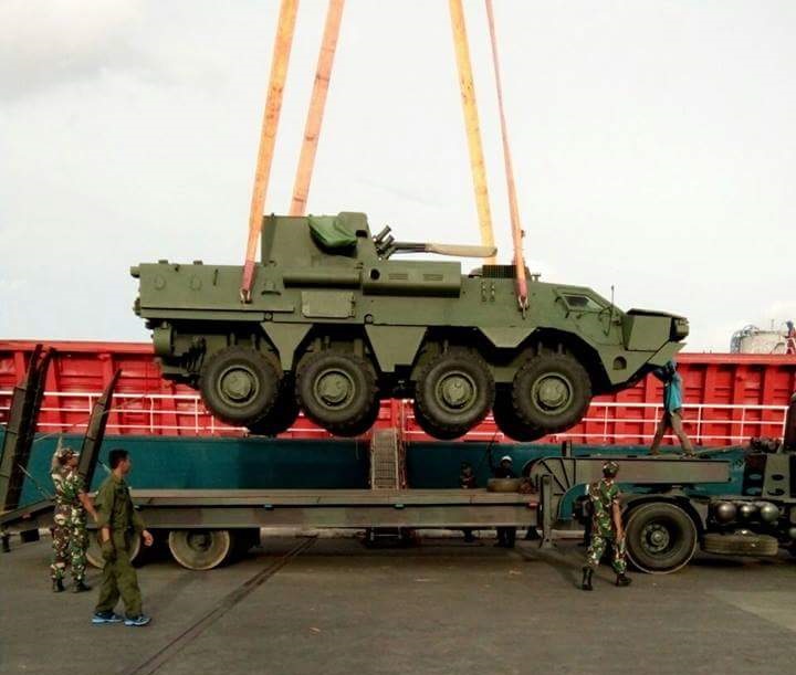 Украинский БТР-4М опозорился на испытаниях в Индонезии Украинский БТР-4М опозорился на испытаниях в Индонезии