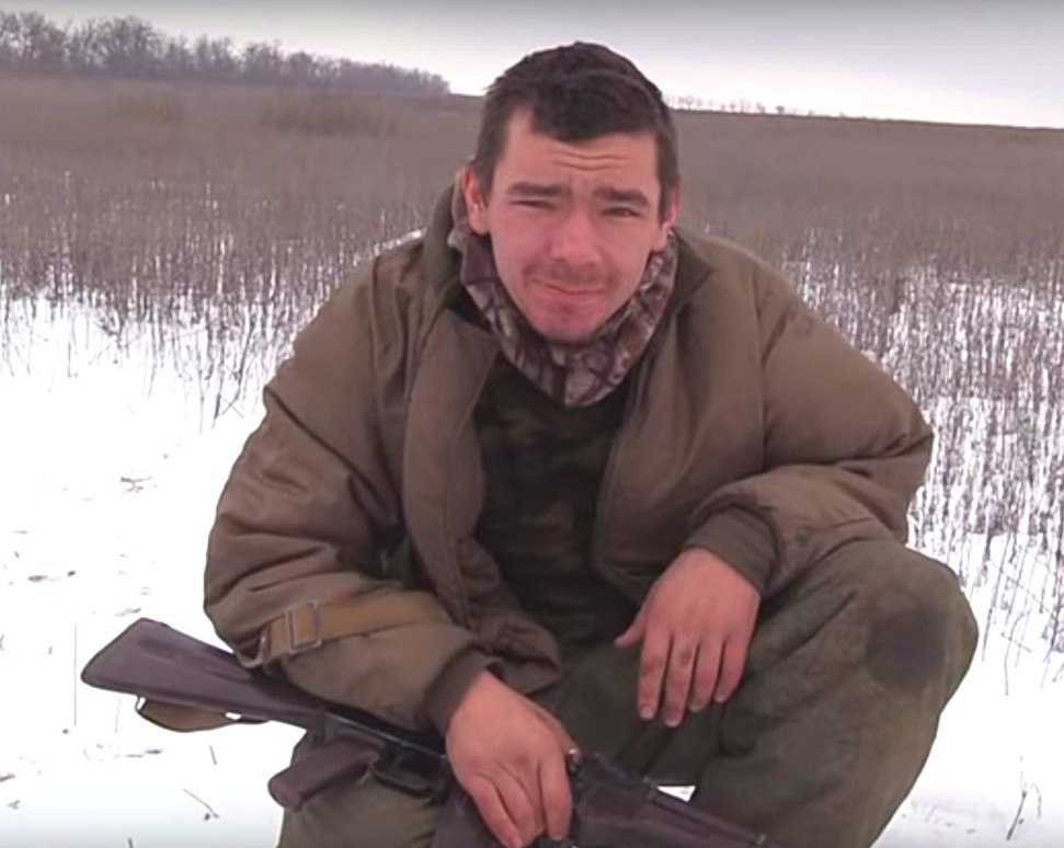 Русский снайпер, воюющий за армию ДНР, пояснил, зачем он приехал в Донбасс Русский снайпер, воюющий за армию ДНР, пояснил, зачем он приехал в Донбасс