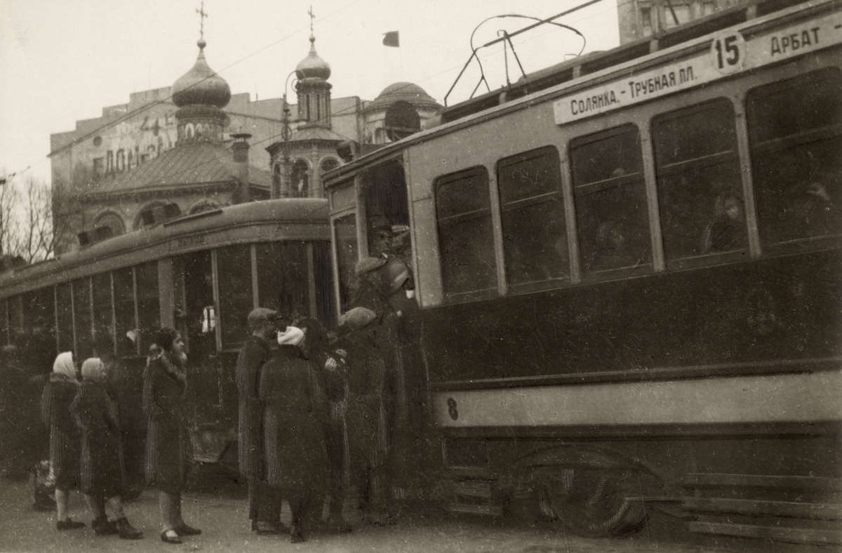 Жизнь Москвы 30-х годов Жизнь Москвы 30-х годов