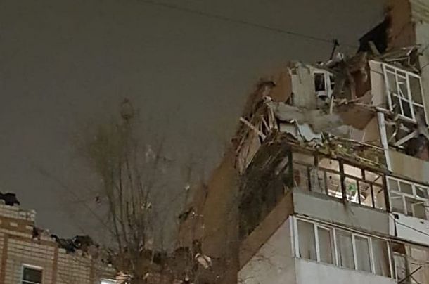 СРОЧНО: В городе Шахты взорвался газ в жилом доме +ВИДЕО | Продолжение проекта «Русская Весна»
