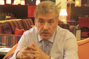 Современная классика: 46 модных идей красного маникюра Современная классика: 46 модных идей красного маникюра