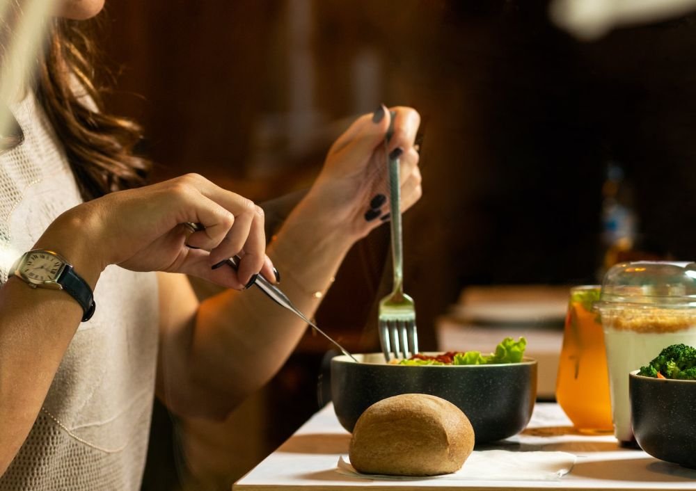 Время приёма пищи влияет на психику