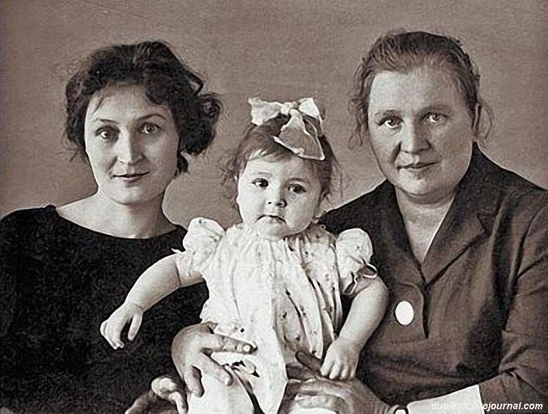 Взгляните на этих известных людей, ведь такими вы их еще не видели... Взгляните на этих известных людей, ведь такими вы их еще не видели...