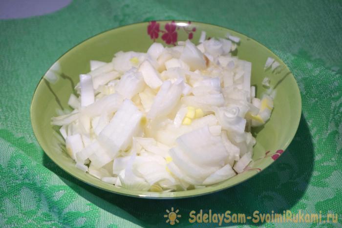 Тушеный картофель со свиными ребрышками Тушеный картофель со свиными ребрышками