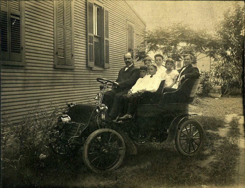 1903 Cadillac Model A Tonneau 1903 Cadillac Model A Tonneau винтажные фото, история, олдтаймер, ретро, ретро авто, ретро фото, старина, фото