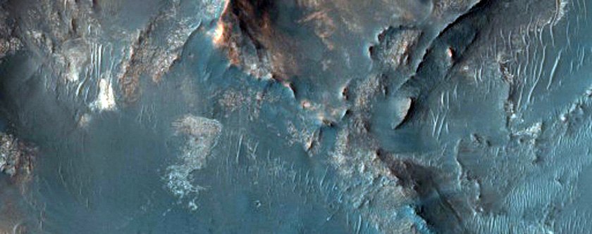 NASA опубликовало новые захватывающие снимки Марса, и вот — лучшие из них