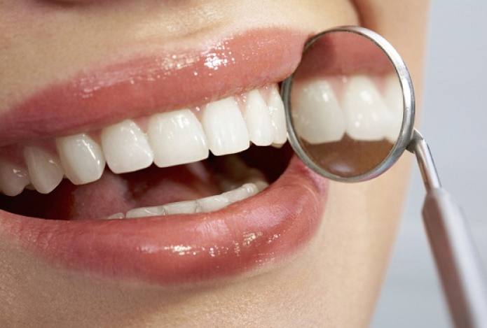 «Верят до сих пор»: стоматолог развеял главный миф об удалении зубов