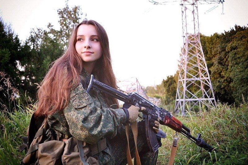Красота - страшная сила: сногсшибательные россиянки в форме Красота - страшная сила: сногсшибательные россиянки в форме армия, вооруженные силы, девушки, красота, россия, сила, форма