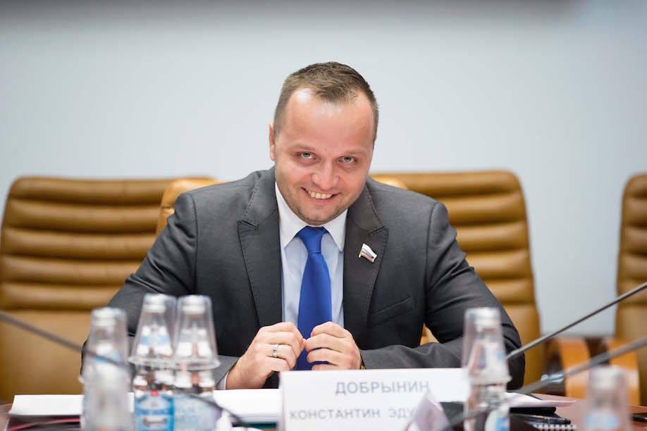 Расхрабрившаяся после визита в США Ксюшадь потребовала отменить регистрацию Путина на выборах Расхрабрившаяся после визита в США Ксюшадь потребовала отменить регистрацию Путина на выборах