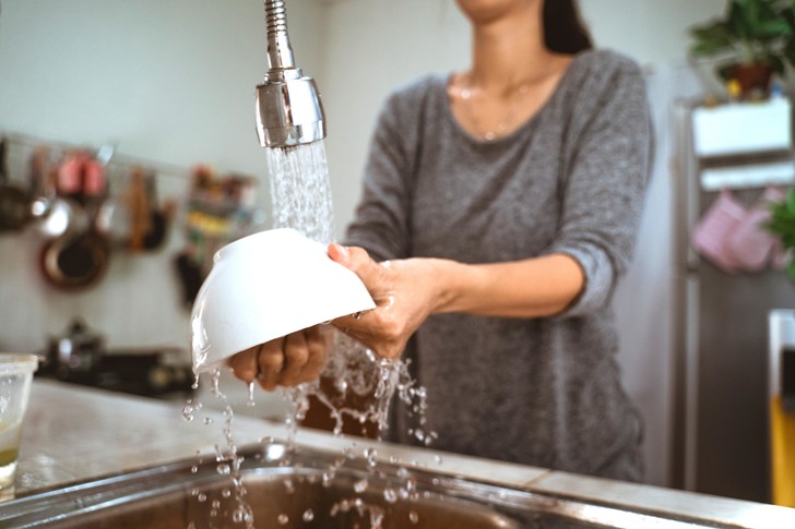 Реальная экономия: 5 советов о том, как не тратить воду дома зря