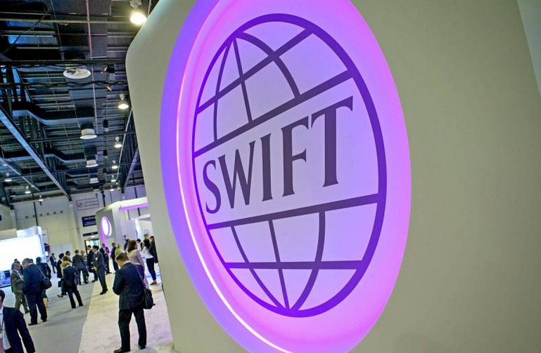 Один в поле воин: российская СПФС угрожает SWIFT