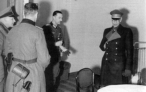 Какие генералы Красной Армии стали предателями