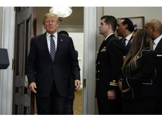 Трамп дал ядерной сделке «последний шанс»: переписывайте или я «убью» её Трамп дал ядерной сделке «последний шанс»: переписывайте или я «убью» её