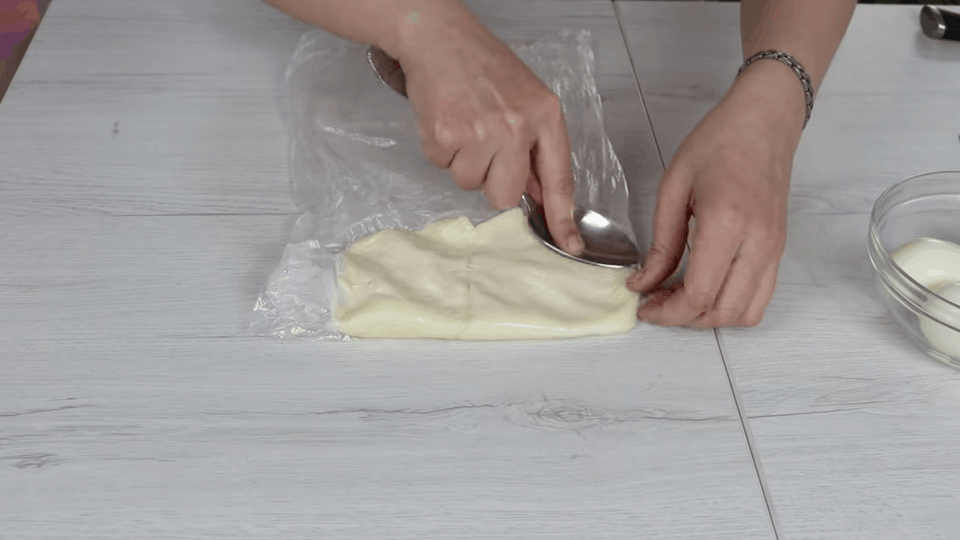 Необычный рецепт из плавленого сырка. Вкусно, красиво и просто Необычный рецепт из плавленого сырка. Вкусно, красиво и просто