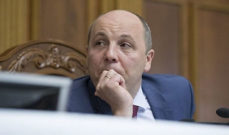 Верховную Раду окружила стена равнодушия. Александр Зубченко