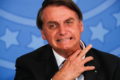 Бразильский президент призвал министров прыгнуть вместе с ним с самолета