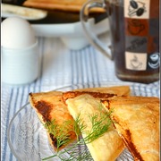 Конвертики с моцареллой и томатами