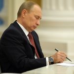 Путин подписал сразу несколько новых законов