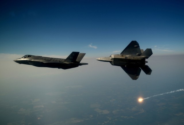 Российский комплекс С-400 рвёт ВВС США как Тузик рекламный фантик