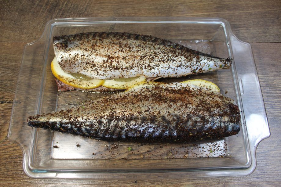 Рыба и кофе? Да-да, получается просто нереальная вкуснятина
