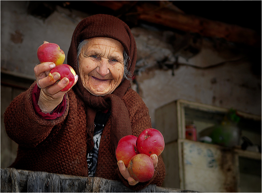 Ðни ÑлиÑком мало обÑалиÑÑ Ñ Ð´ÑÑзÑÑми, деÑÑми, ÑодиÑелÑми жизнÑ, ÑÑаÑики