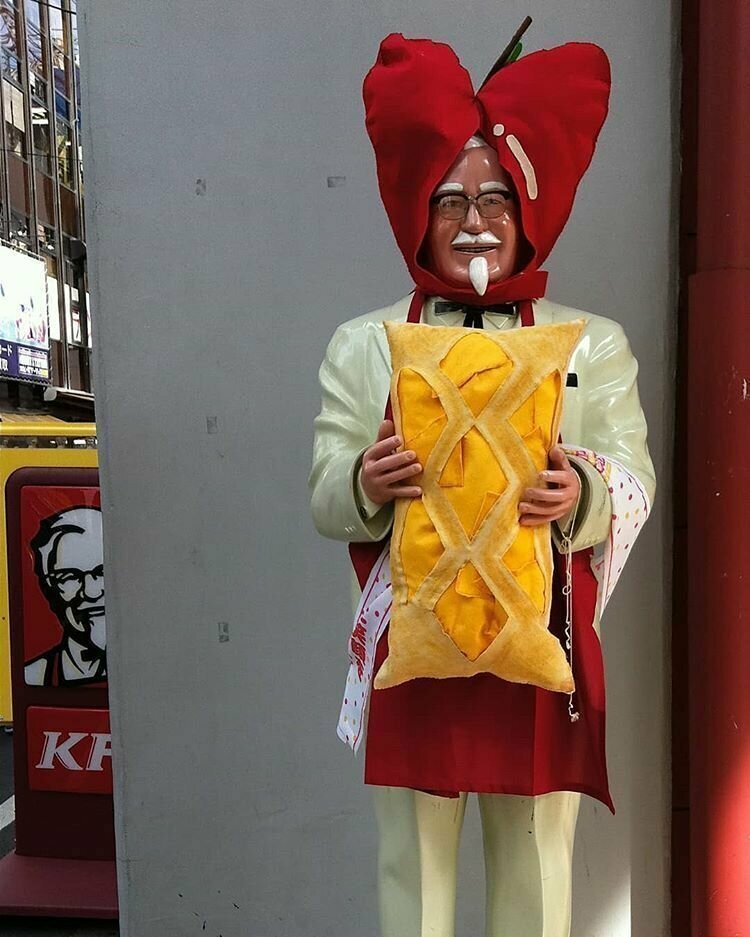 Японский KFC Примеры того, чему туристы удивляются в Японии
(27 фото)
