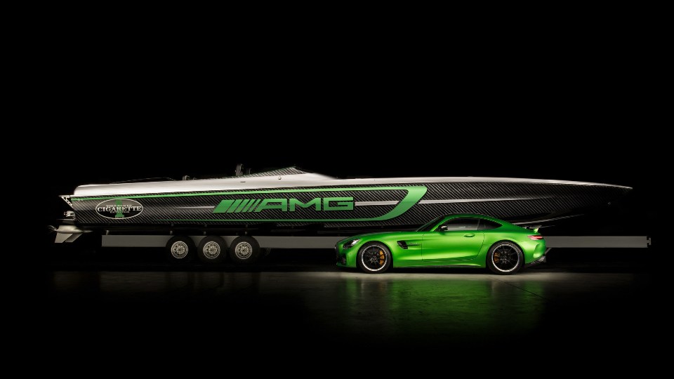 15-метровый Marauder AMG построен в честь экстремального купе AMG GT R