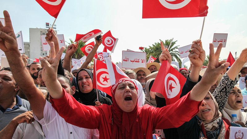 «День гнева» в Тунисе: работники сферы образования объявили забастовку
