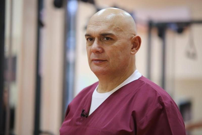Сергей Бубновский: Болит позвоночник? Откажитесь от компрессов и займитесь гимнастикой Сергей Бубновский: Болит позвоночник? Откажитесь от компрессов и займитесь гимнастикой
