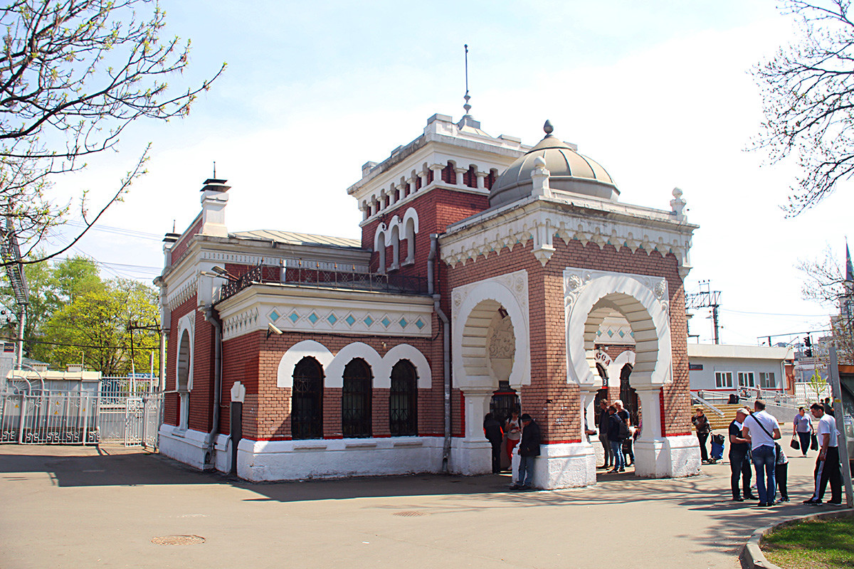 Самые красивые и старые ж/д станции в Москве (ФОТО)