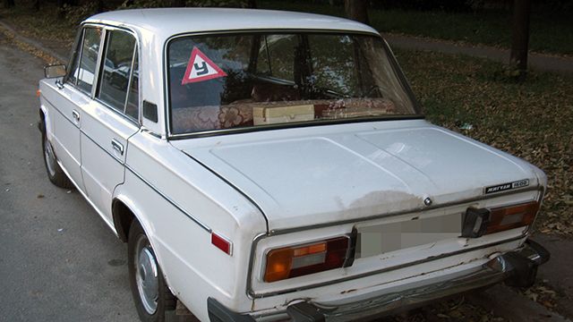 Под Екатеринбургом горе-преступники угнали сломанную машину