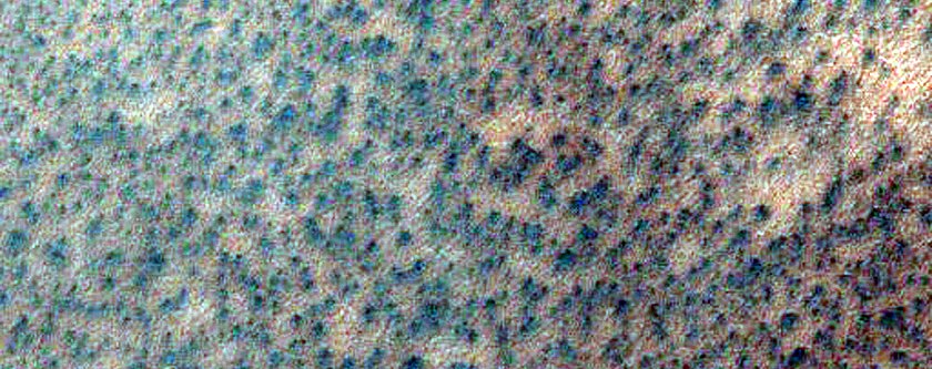 NASA опубликовало новые захватывающие снимки Марса, и вот — лучшие из них
