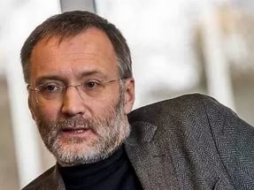 Михеев: Познер причислил себя к «элитной касте», а должен сидеть в тюрьме Михеев: Познер причислил себя к «элитной касте», а должен сидеть в тюрьме