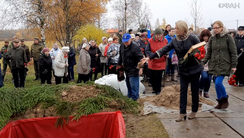 Останки 36 красноармейцев торжественно захоронили в «Кондакопшино»