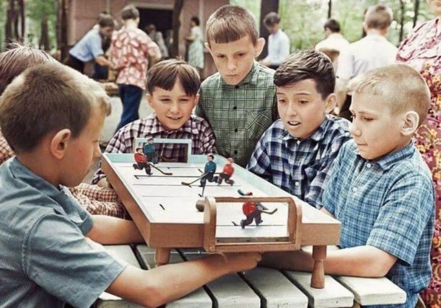 12 исторических фото «хрущёвской оттепели», когда молодёжь резко стала модной