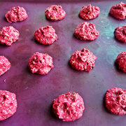 Фото приготовления рецепта: Свекольное печенье на гречневой муке