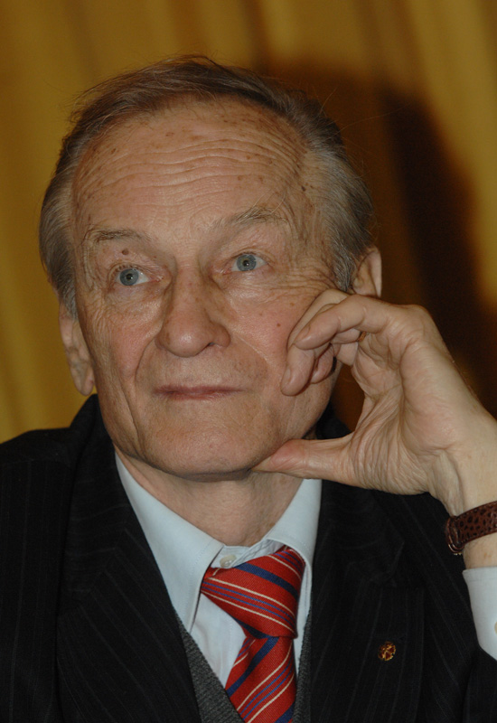 Михаил Ножкин: «Я не за красных или белых, а за русских»... Михаил Ножкин: «Я не за красных или белых, а за русских»...