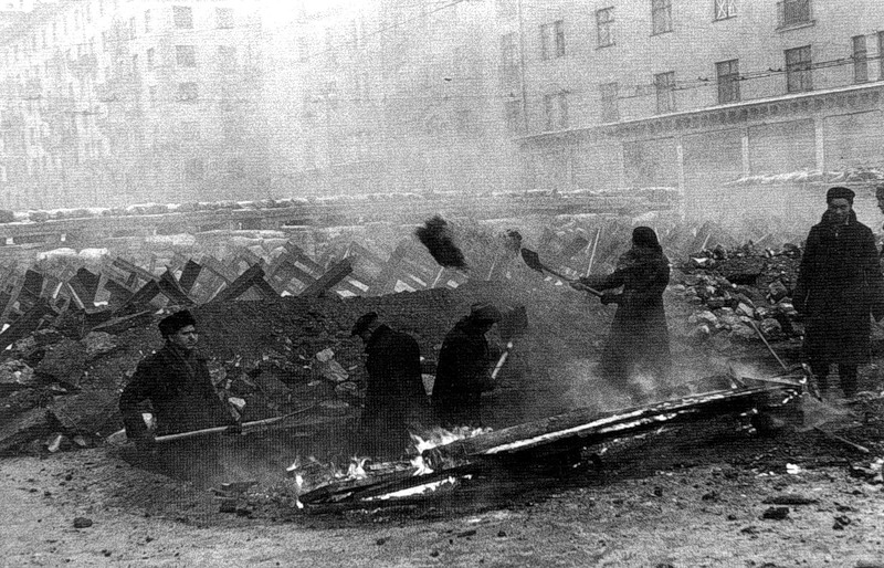 Париж во время фашистской оккупации Париж во время фашистской оккупации