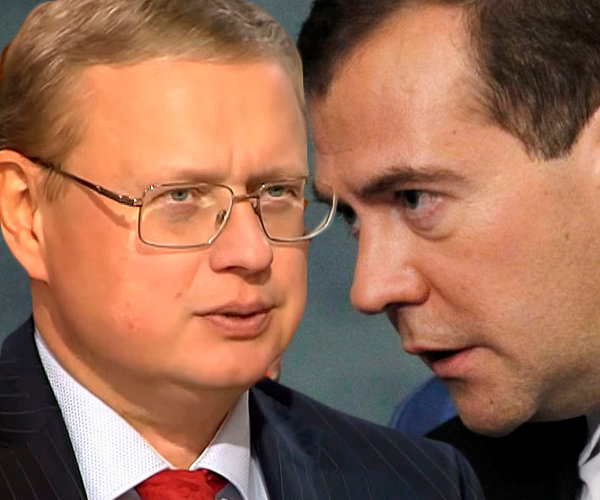 Михаил Делягин: правительство Медведева не понимает, что настраивает против себя народ? Михаил Делягин: правительство Медведева не понимает, что настраивает против себя народ?